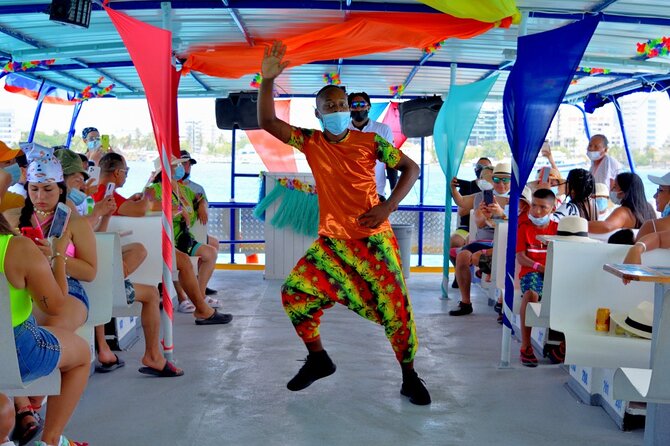4x1 in San Andres: Johnny Cay, Aquarium, Bahia and Tour of the Island - Tour Details