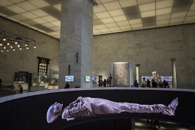 5-Hour Private Tour From Giza Pyramids to Egyptian Museum - Included Attractions