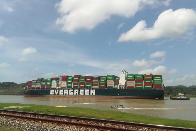 5-Hour Tour to Miraflores Locks and Sloth Sanctuary - Additional Activities Nearby