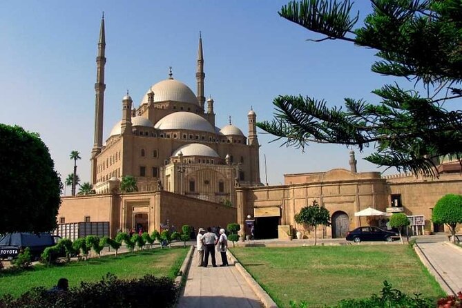 8 Days Holy Family Private Tour in Cairo - Meal Inclusions