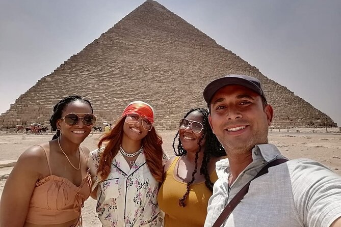 8-Hours Giza Pyramids ,Sphinx and Egyptian Museum From Cairo/Giza Hotels - Pickup Details