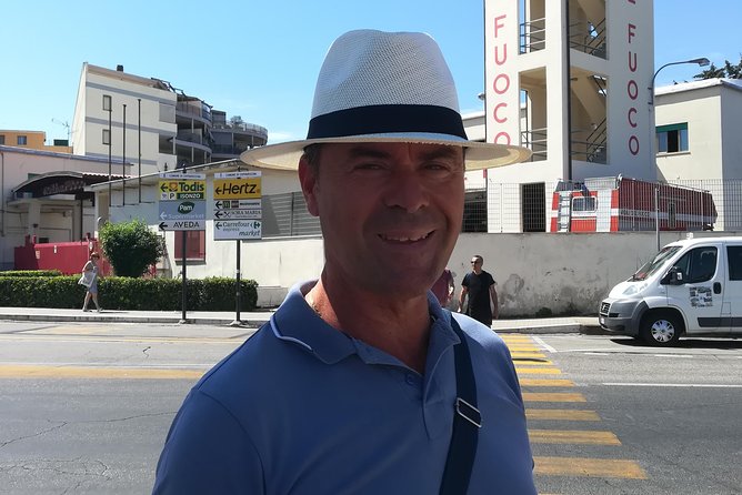 A Walk in Rome With a Local Guide - Booking Process