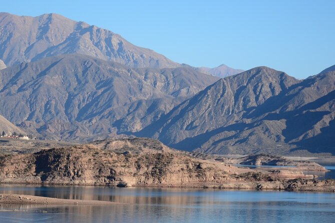 Admire the Majesty of the Cordillera: Altamontaña Experience