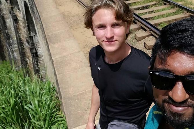 Airport (CMB) to Galle Private Taxi 24/7 Car, Van. - Frequently Asked Questions