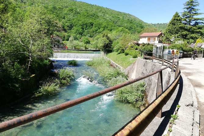 Alongside Historical Boarder Into the Wild and River That Gave Name to a City - Meeting Point and End Point