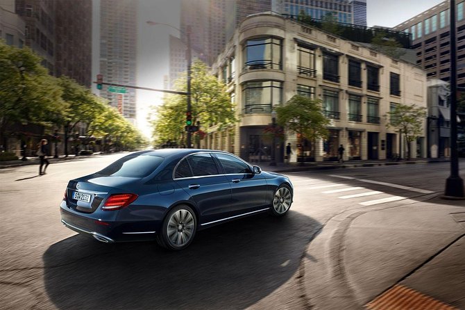 Arcachon Bay to Airport Transfer in Business Sedan - Frequently Asked Questions