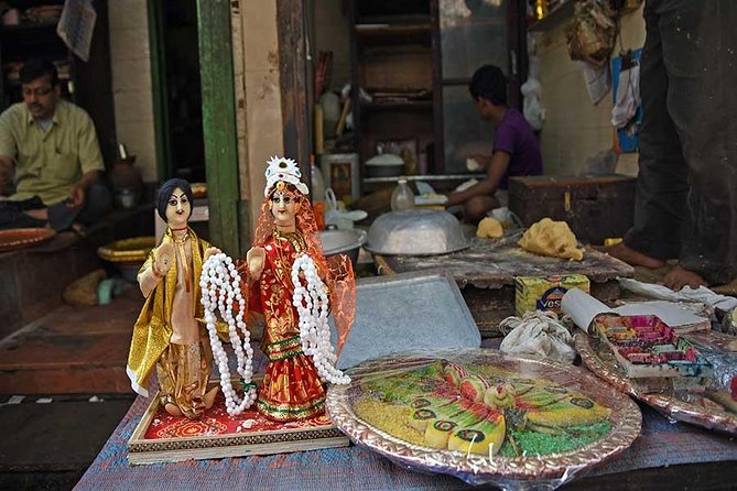 Audio Guided Tour of Pathuriaghata – Finding the Tagores, Kolkata - What to Expect