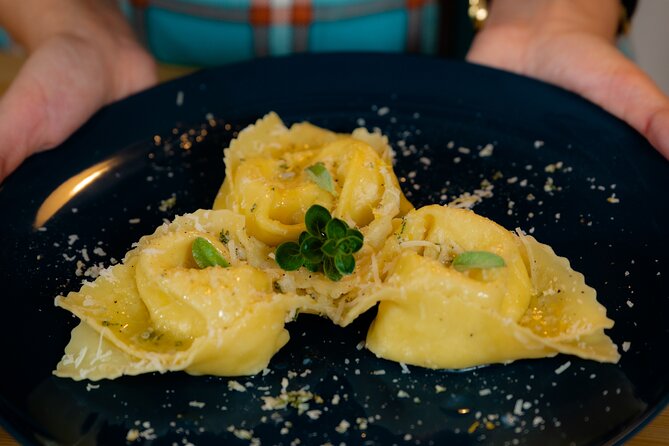 Authentic 4-Course Dinner and Wine Pairing in Florence - Additional Information