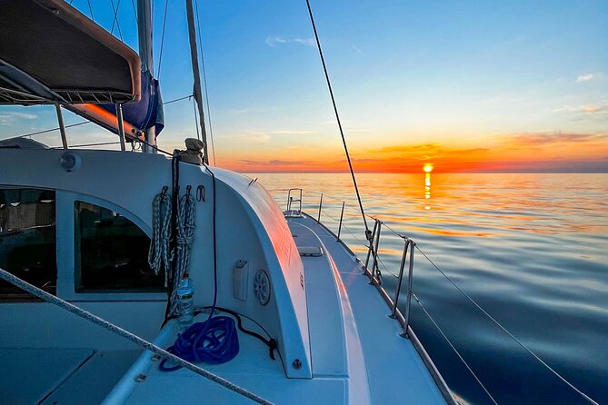 Barcelona Sunset Sailing With Wine and Tapas - On-board Amenities