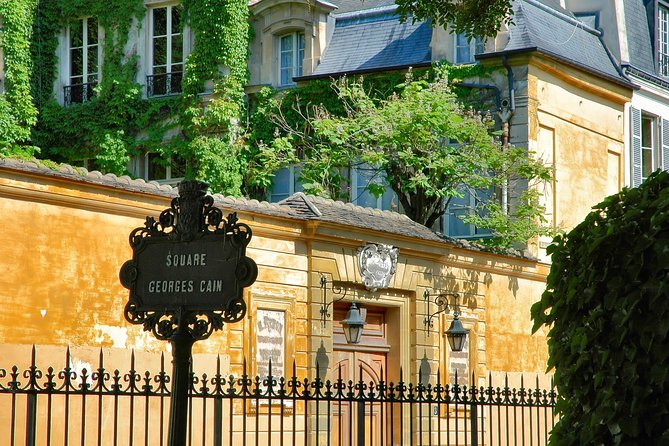 Batignolles Private Tour, Explore the Art & Bohemian Neighbourhood of Paris - Booking Process
