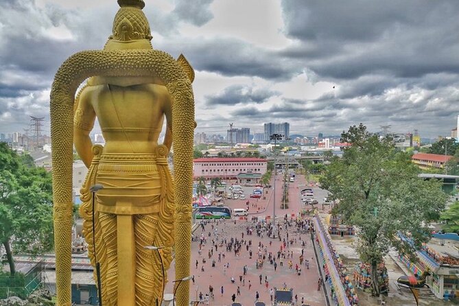 Batu Caves, National Mosque & Religious Tour With Bana Leaf Lunch - Visitor Restrictions