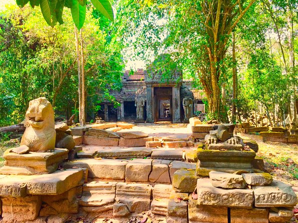 Bonteay Srie, Pre Rup,Ta Som Join-In Tour by Minibus