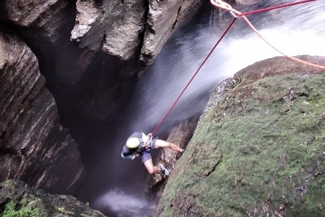 Canyoning 70m. | Exploration, Mayai Jee Caverns | Puyo, Pastaza - Start Time and Meeting Point