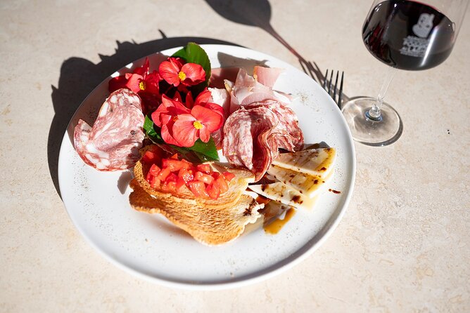 Chianti Lunch With Wine Tasting at Poggio Ai Laghi Winery - Location Details