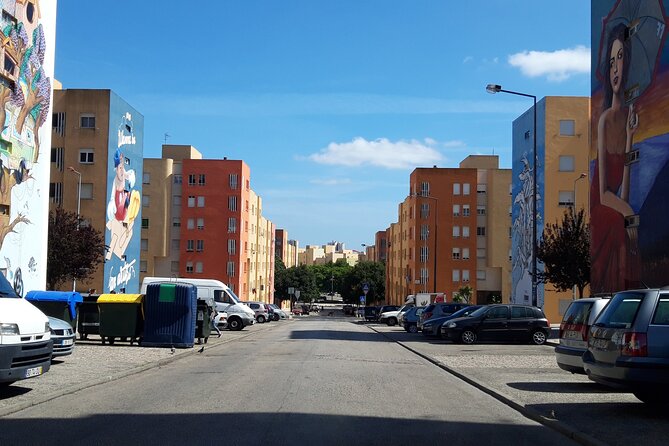 Combo Private Wine Tour With Street Arts in Lisbon - Meeting and Pickup
