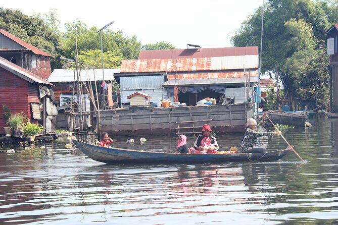 Cruise Siem Reap to Battambang