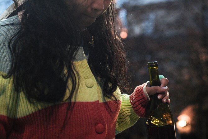 Curated Natural Wine Tasting and Cinematic Eiffel Photoshoot - Unforgettable Tasting Experience