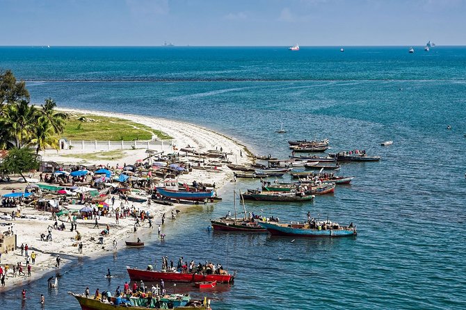 Dar Es Salaam City Tour Including Delicious Seafood Lunch - Seafood Lunch Details