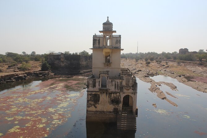 Day Trip To Chittorgarh Fort From Udaipur With Lunch - The Sum Up