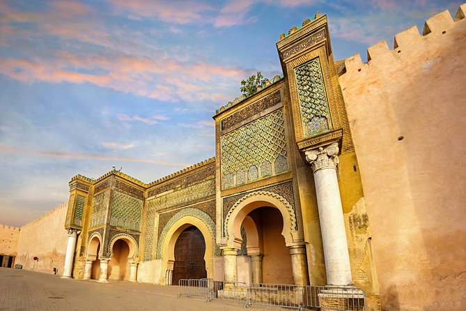 Day Trip Volubilis Moulay Idriss Meknes - Cultural Experiences and Workshops