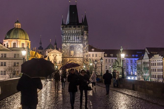 Discover Pragues Nightlife With a Local