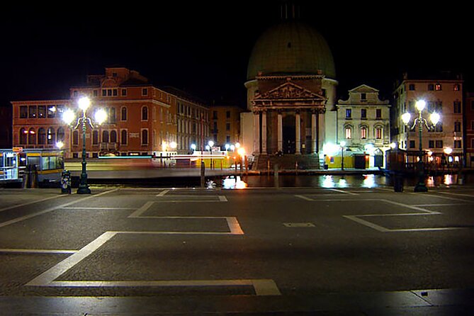 Discover Venice Ghostly Lore on Foot - What to Bring