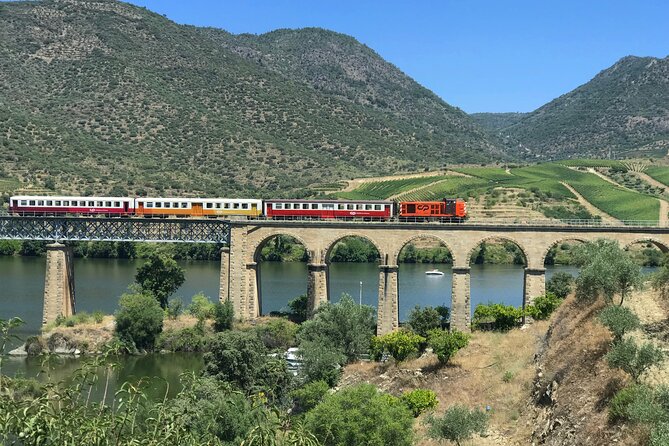 Douro: Walking Tour and Wine Tasting at Quinta Dos Murças - Meeting Point Details