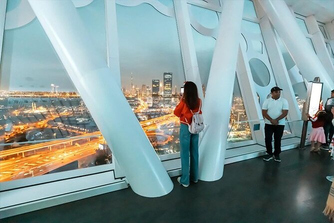 Dubai Frame Tickets + Dubai Aquarium & Underwater Zoo Tickets - Meeting Location