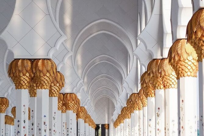 Dubai to Abu Dhabi Grand Mosque and Qasr Al Watan Palace - Accessibility