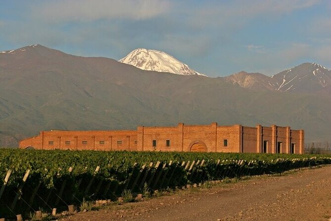 Excursion Through Luxury Wineries in the Uco Valley Mendoza - Daily Schedule and Timing