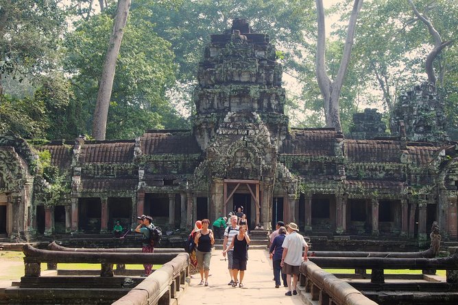 Explore Angkor Wat and Ta Phrom in Depth - Directions