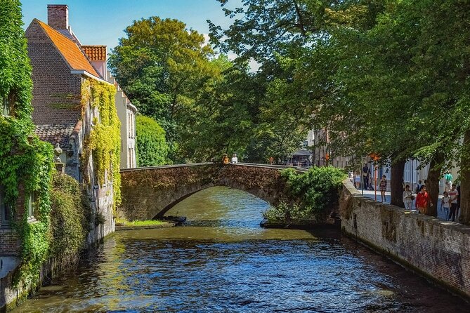 Family Walking Tour in Bruges - Meeting and End Points