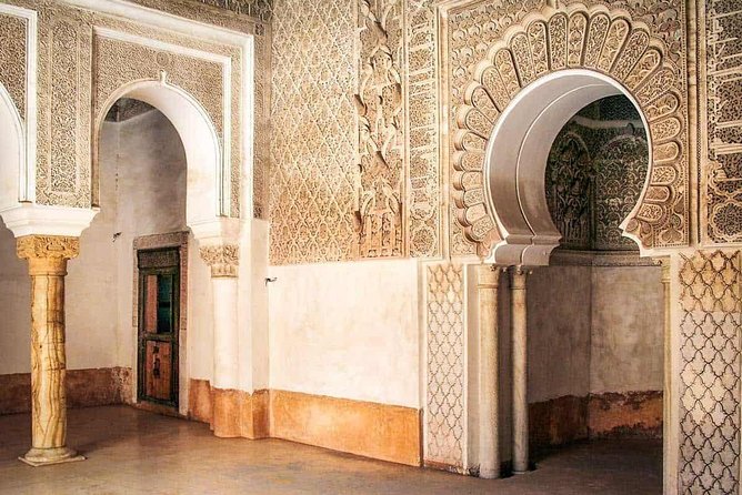 Fes – One Day In-Depth Trip (English/French/Chinese/Italian Guides)