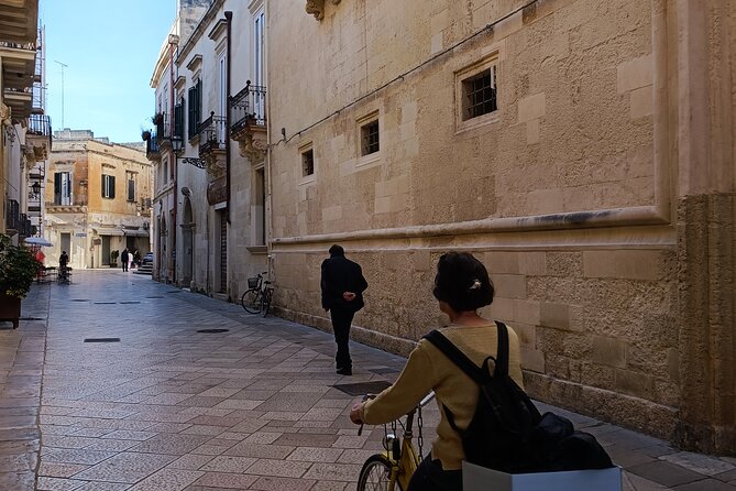 Foodie Tour With Wine Tasting in Lecce - Meeting Point and Logistics
