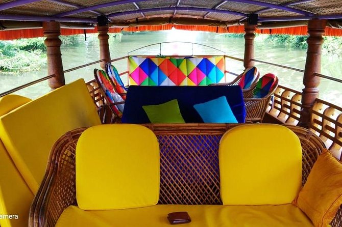 From Cochin Port: Backwaters by Shikara (Covered Canoe Boat) & Chinese Nets - Location and Activities