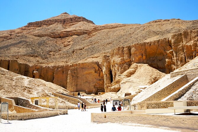 From Hurghada: Luxor Queens Valley Tour With Lunch & Transfer - Pickup Information & Time
