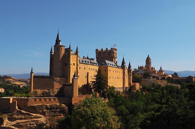 From Madrid: Official Private Tour to Avila & Segovia - Itinerary Highlights
