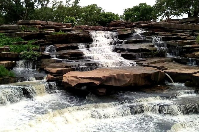From Varanasi: Day Tour to Chunar Fort and Siddhnath Falls - The Sum Up
