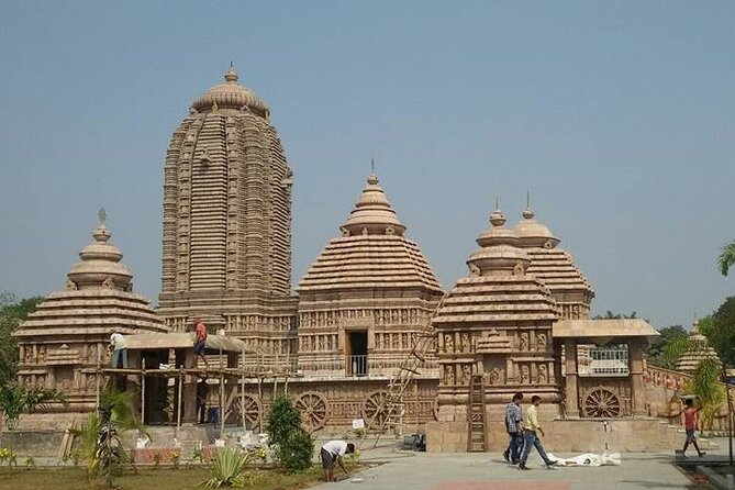 Full Day Private Tour to Konark Temple and Puri From Bhubneswar - Pricing Details