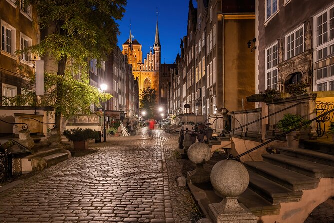 Gdansk's Historic Treasures: A Private Walking Tour - The Great Armoury: End Point