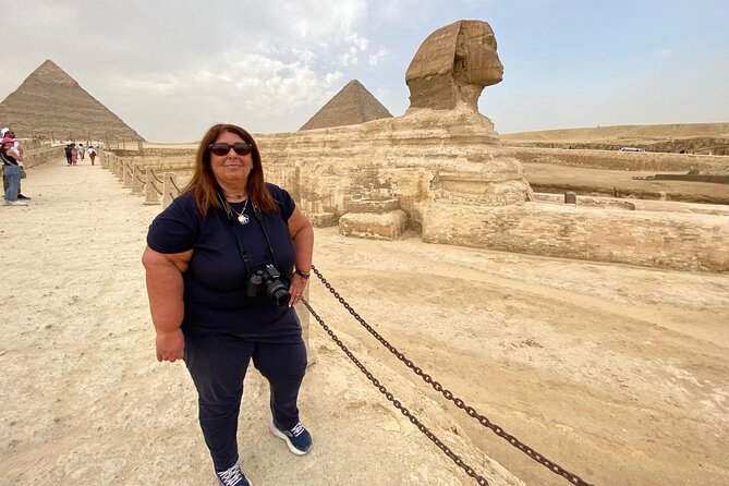 Giza Pyramids - Egyptian Museum - Lunch - Khan El Khalili Bazzar - Tour Highlights