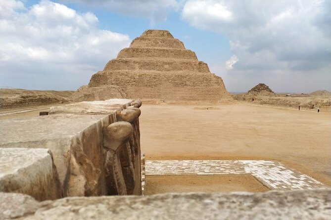 Giza Pyramids Sphinx, Memphis and Sakkara From Alexandria Port - Start Time