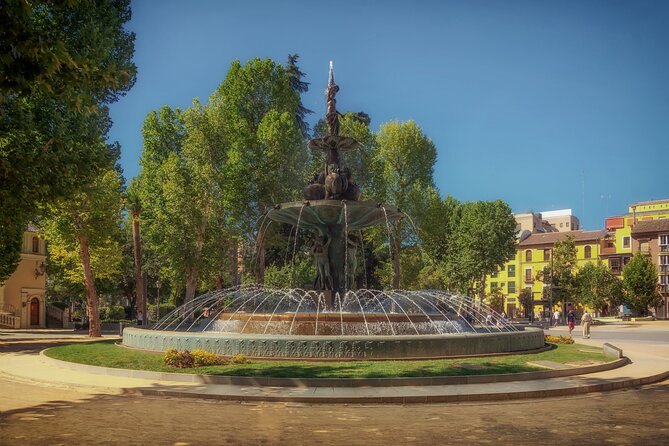 Granada Scavenger Hunt and Best Landmarks Self-Guided Tour - Booking Information