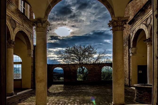Guided Group Tour of Ducal Palace and Le Marche National Gallery - Tour Logistics