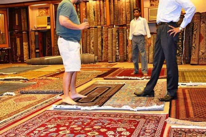 Guided Shopping Tour Old Delhi & New Delhi - Tour Overview