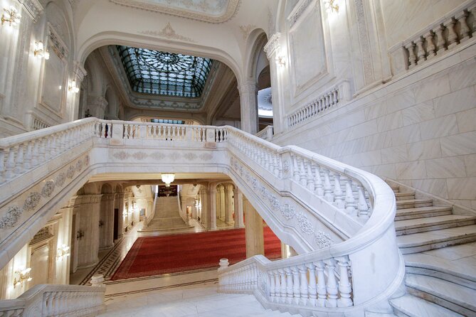 Guided Tour in Spanish at the Palace of Parliament in Bucharest