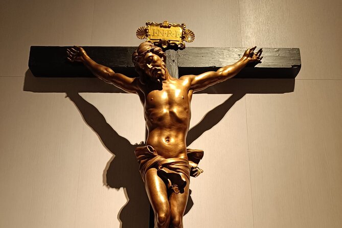 Guided Tour of the Royal Collections Gallery in Madrid - Getting to the Gallery