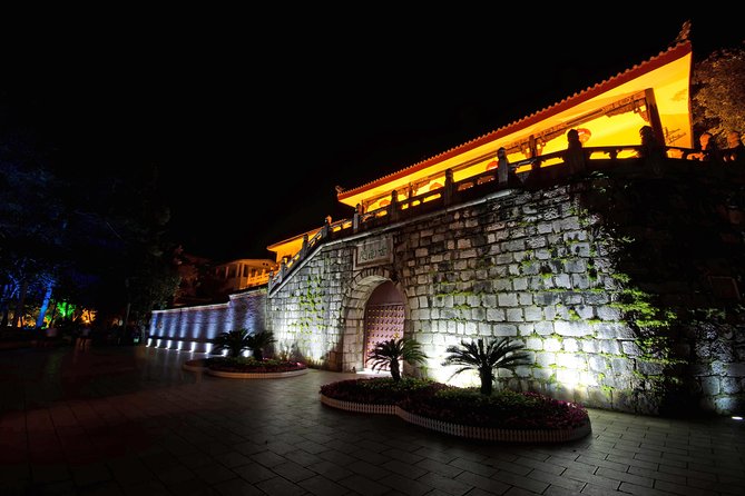 Guilin City Center Walking Group Tour at Night for Three Hours - Cancellation Policy Details