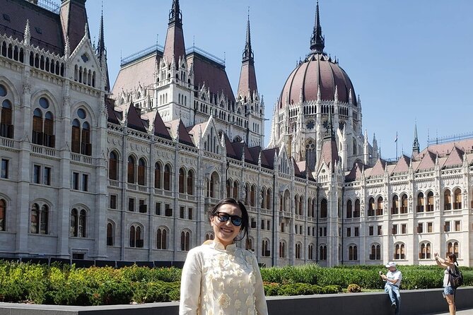 Half Day Budapest Private Guided Walking City Tour - Meeting Point Information