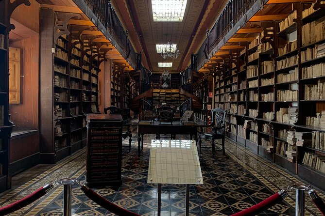 Half-Day City Walking Tour Limas Royalty Including Catacombs - Inclusions and Amenities